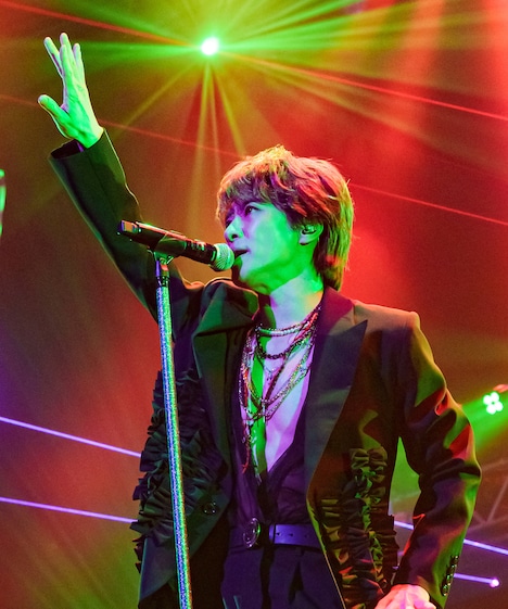 貴水博之(Vo)(撮影:佐藤広理)