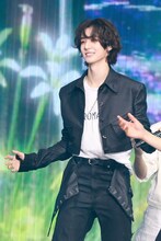 LEEHAN（BOYNEXTDOOR）(P)&(C) KOZ Entertainment.