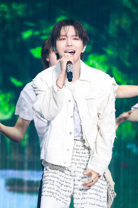 WOONHAK（BOYNEXTDOOR）(P)&(C) KOZ Entertainment.