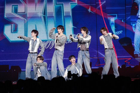 「BOYNEXTDOOR TOUR 'KNOCK ON Vol.1' ENCORE IN JAPAN」の様子。(P)&(C) KOZ Entertainment.