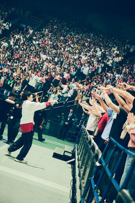 「sumika Live Tour 2025『Vermilion’s』」埼玉・さいたまスーパーアリーナ公演の様子。