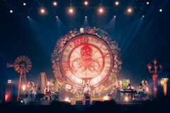 sumikaが感情を共有し合い、同じ色に染まった「Vermilion’s」ツアー閉幕