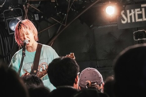 鈴木実貴子（Vo, G）