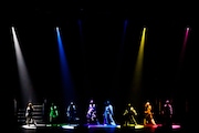 「Girls2 LIVE TOUR 2025 -ガルガルエイト- 6th Anniversary Party」の様子。