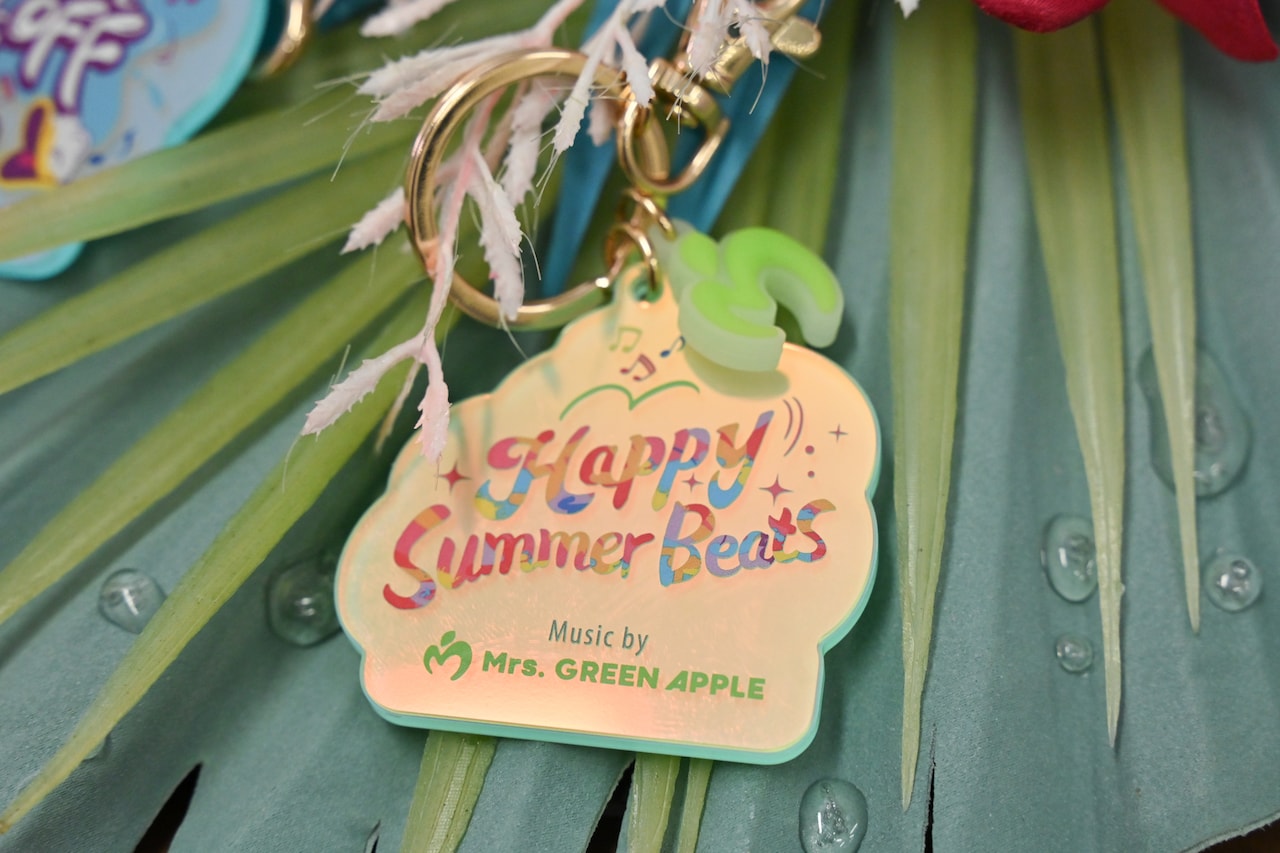 Mrs. GREEN APPLE 青と夏 キーチェーン 超美品 Mrs.GREEN アクリルキーホルダー 青と夏 APPLE