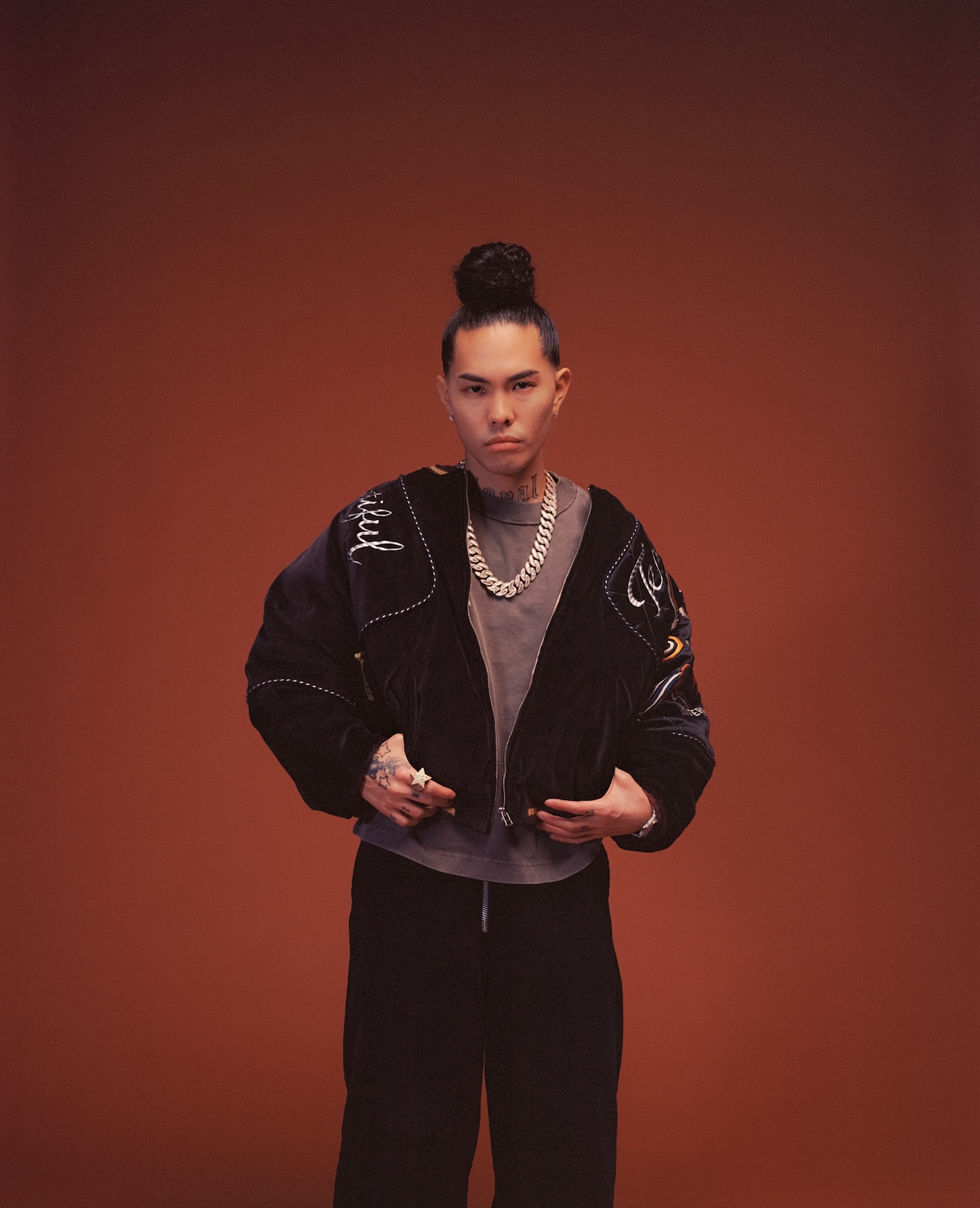 Tiji Jojoが日本武道館でワンマン、勝手に決まってて本人ビックリ