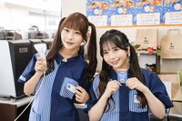 左から白石まゆみ、栗田なつか。