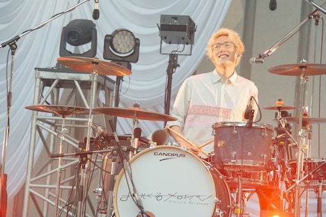 原駿太郎（Dr）（撮影：郡元菜摘）