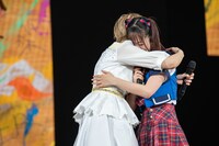 小林歌穂（左）と桜木心菜（右）。