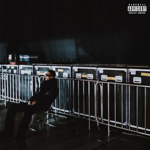 IO「Spotlight」配信ジャケット