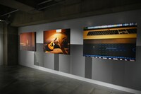 大森元貴（Mrs. GREEN APPLE）が手がけた写真作品群「僕が居ようが居まいが」より。