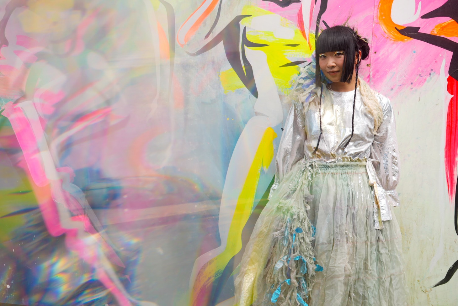 「Glastonbury Festival」に出演した青葉市子。（Photo by Bryan Lasky）