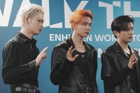 左からNI-KI、HEESEUNG、JAKE。