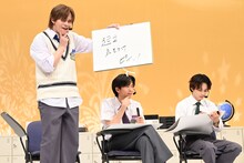 シューヤ大喜利で絶好調のカイ（左）。