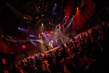 チャラン・ポ・ランタン「RANTAN-CIRCUS 2025」の様子。（Photo by Masayo）