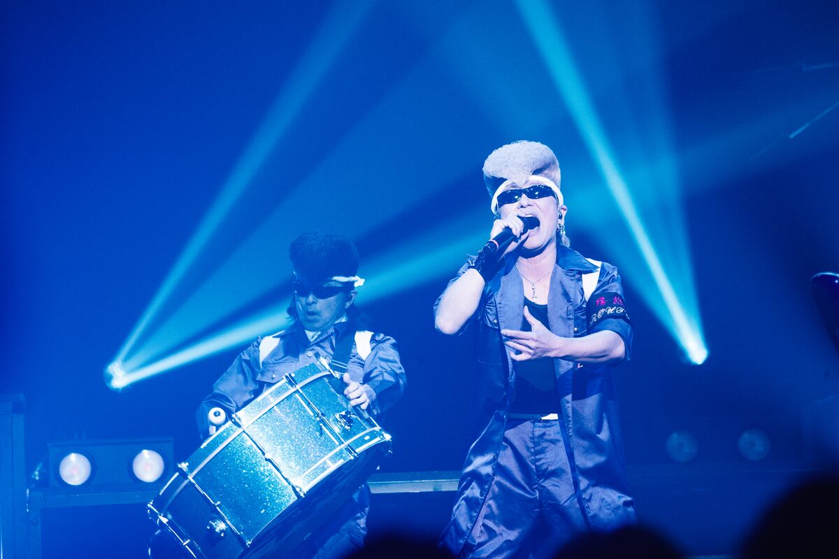 左から氣志團の早乙女光（Dance & Scream）、綾小路翔（Vo）。（Photo 