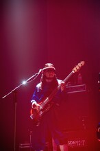 白鳥松竹梅（B / 氣志團）（Photo by Yukihide "JON..."Takimoto）