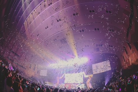「sMiLea LIVE -Fly into the Uni:Birth-」の様子。（撮影：白石達也）©Project UniteUp!