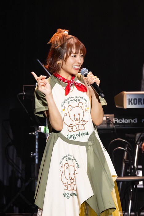 豊崎愛生（撮影：佐藤薫）