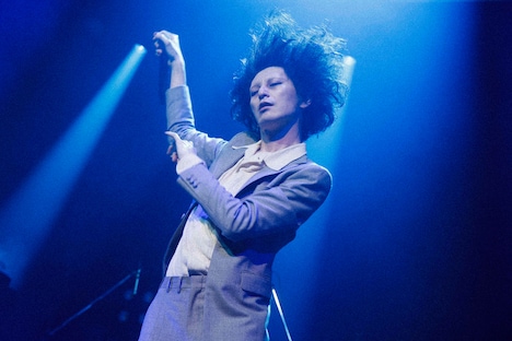 志磨遼平（Vo, G）（撮影：森好弘）