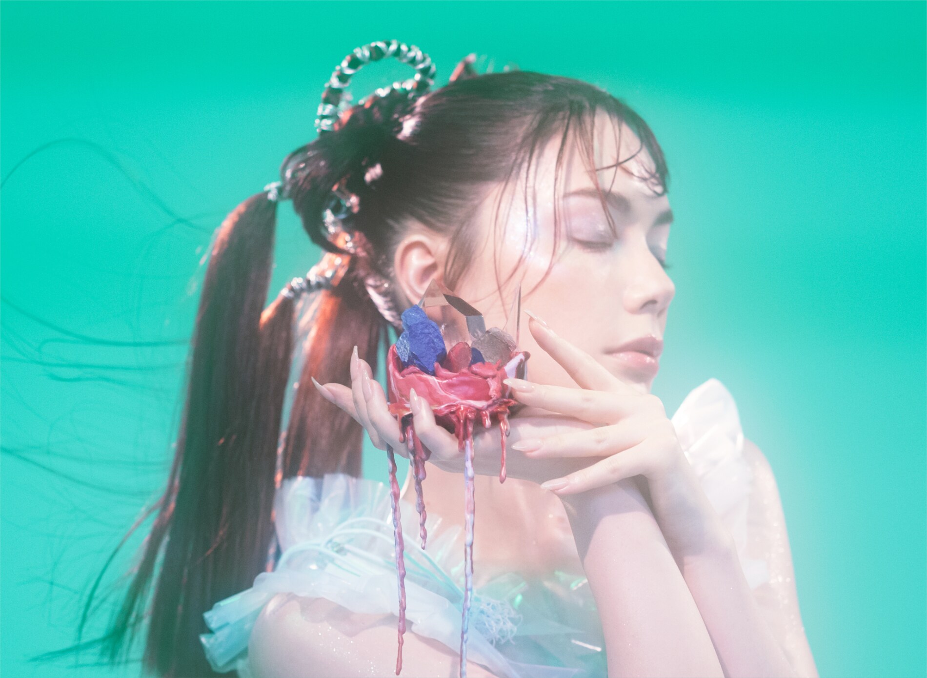 安田あきな パステル画 安田レイ両A面シングル発表、アジア公演含むライブツアーも - 音楽ナタリー