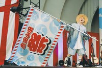 山田義孝（Vo）（撮影：冨田味我）