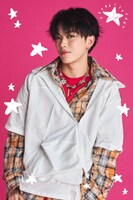 平本健ソロアーティスト写真 ©UNIVERSAL SIGMA / LAPONE ENTERTAINMENT