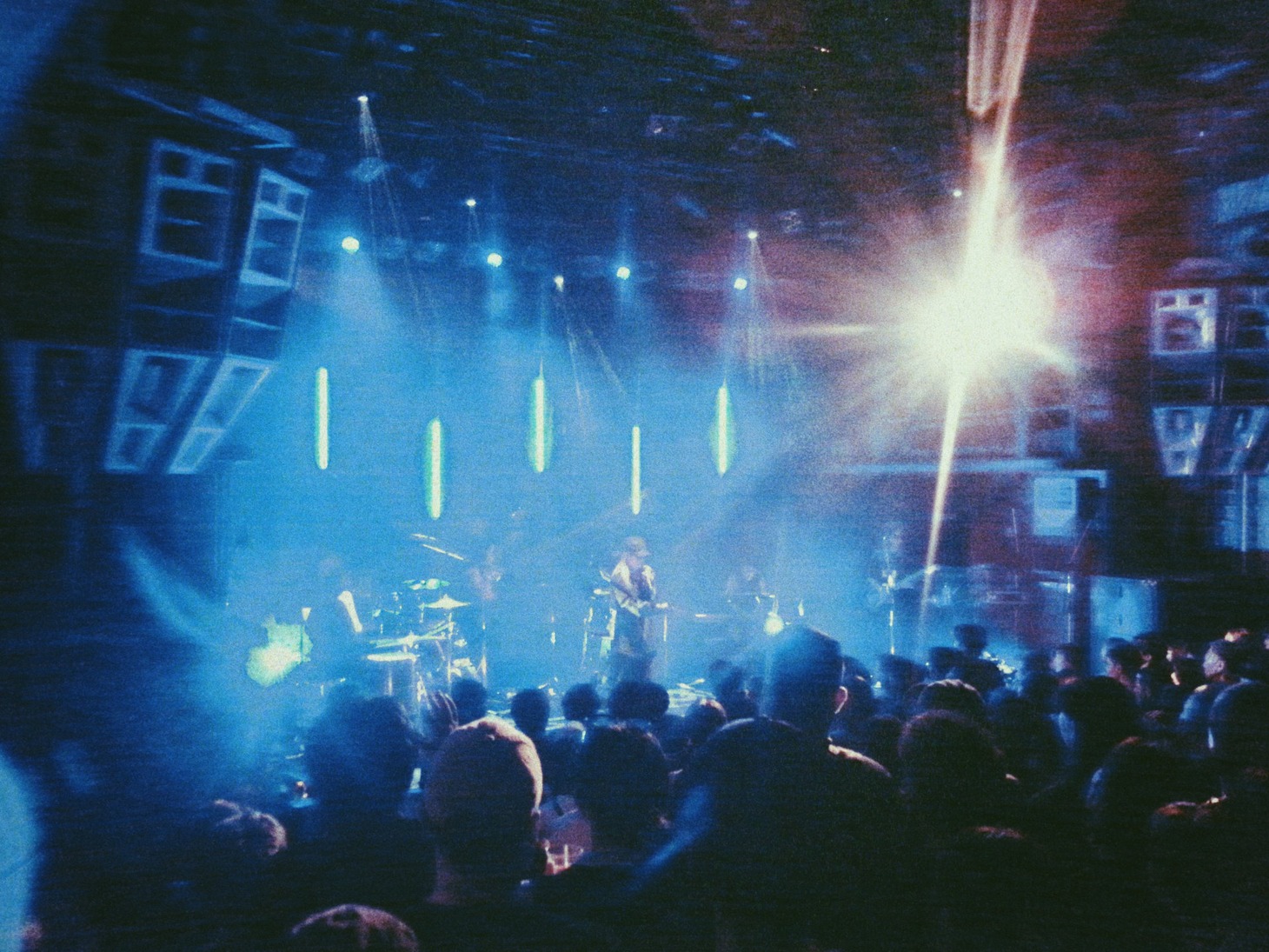 Archeの初ワンマンライブの様子。（Photo by fukumaru）