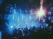 Archeの初ワンマンライブの様子。(Photo by fukumaru)