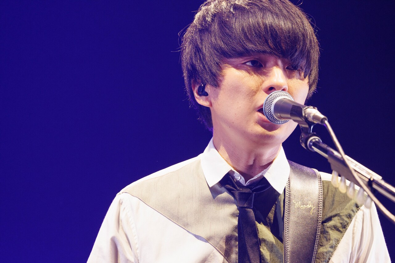 斎藤宏介（Vo, G）（Photo by Viola Kam［V'z Twinkle