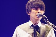 斎藤宏介（Vo, G）（Photo by Viola Kam［V'z Twinkle］）