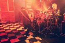 左から菊池陽報（Vo, G / This is LAST）、鹿又輝直（Dr / This is LAST）。（Photo by Tetsuya Yamakawa）