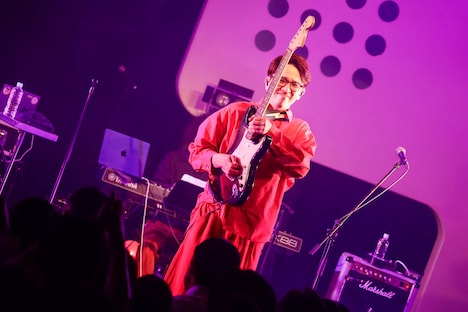 三浦太郎（G, Vo, Cho / フレンズ）（撮影：曽我美芽）