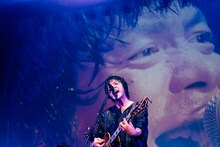 峯田和伸（Vo, G）（撮影：サマーエンドブルーリオ［@orz_____rio］）