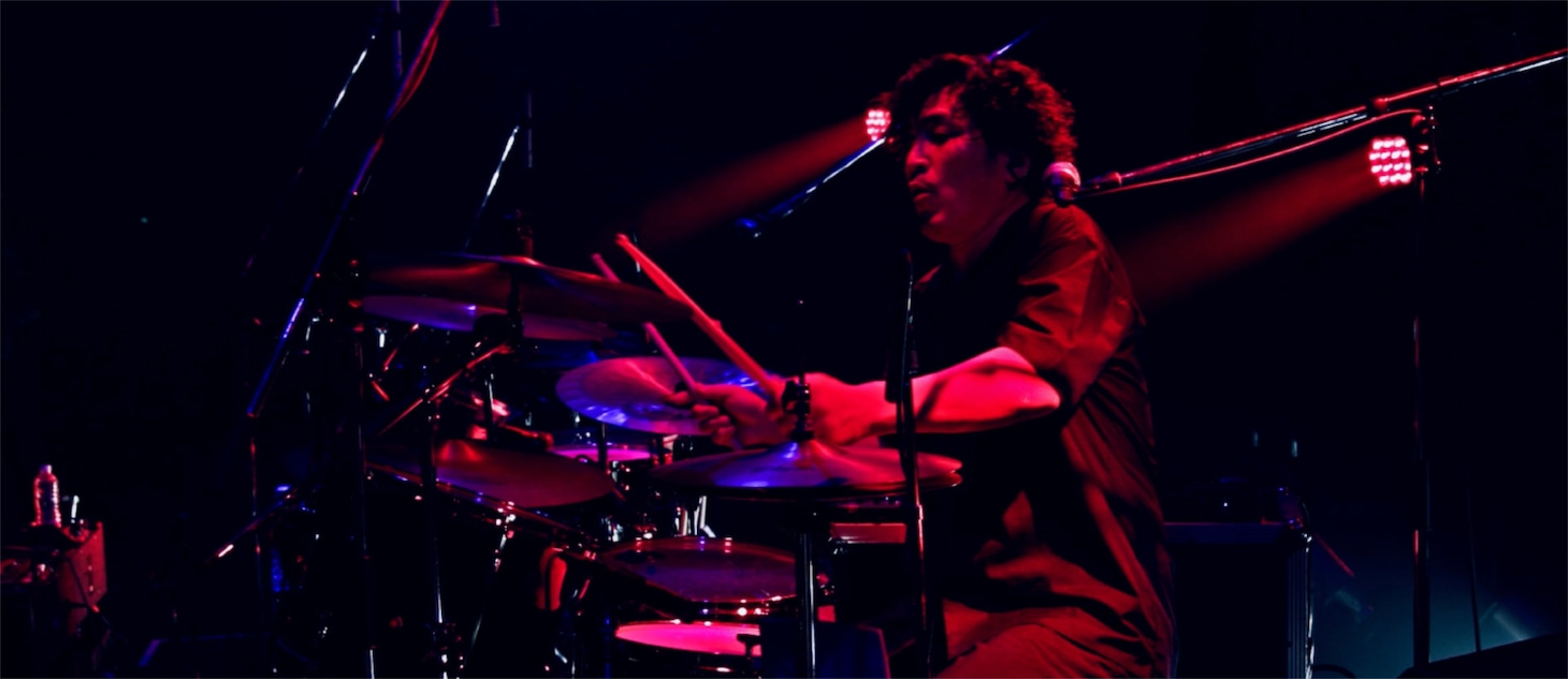 Buzz72+のライブ写真。