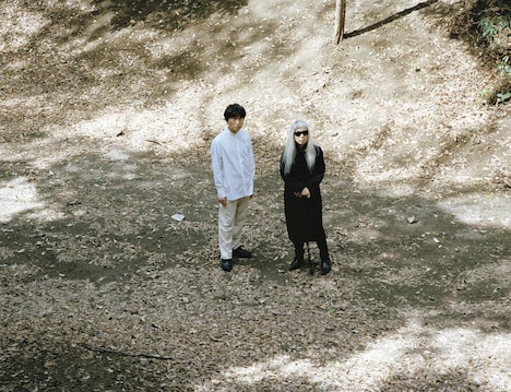 左から蓮沼執太、灰野敬二。（撮影：池谷陸）