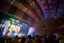 「超ときめき♡宣伝部のきみのハートにロックオンTOUR 2025 ～10th Anniversary～」初日公演の様子。