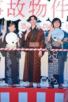 左から畑芽育、渡辺翔太（Snow Man）、松原タニシ。