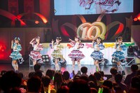 「超ときめき♡宣伝部のきみのハートにロックオンTOUR 2025 ～10th Anniversary～」初日公演の様子。