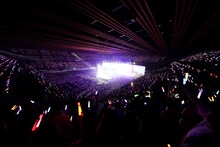 「＝LOVE アリーナツアー2025　『～Timeless Tales～』」追加公演の様子。(c)YOANI / ソニー・ミュージックレーベルズ