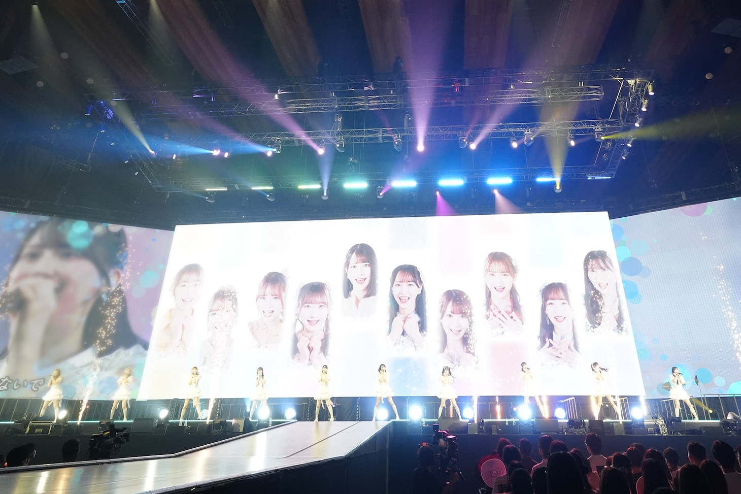 「＝LOVE アリーナツアー2025　『～Timeless Tales～』」追加公演の様子。(c)YOANI / ソニー・ミュージックレーベルズ