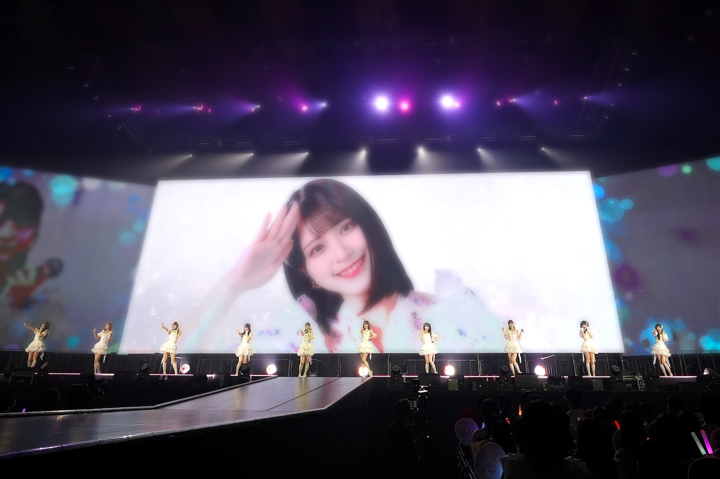 「＝LOVE アリーナツアー2025　『～Timeless Tales～』」追加公演の様子。(c)YOANI / ソニー・ミュージックレーベルズ