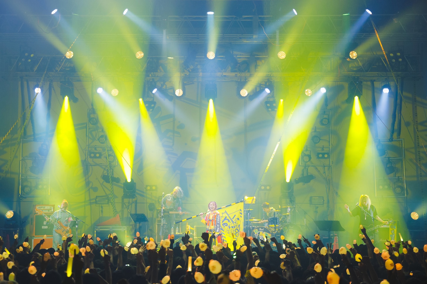 「LAWSON presents 夏川椎菜 Revenge Live “reMAKEOVER”」東京・Zepp Haneda（TOKYO）公演の様子。（撮影：江藤はんな［SHERPA+］）