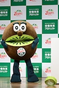コック帽を落としてしまったキウイブラザーズ(グリーン)。