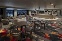 プレミアムラウンジ