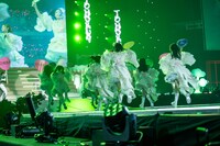 「ワンダフル東北」を披露するいぎなり東北産。