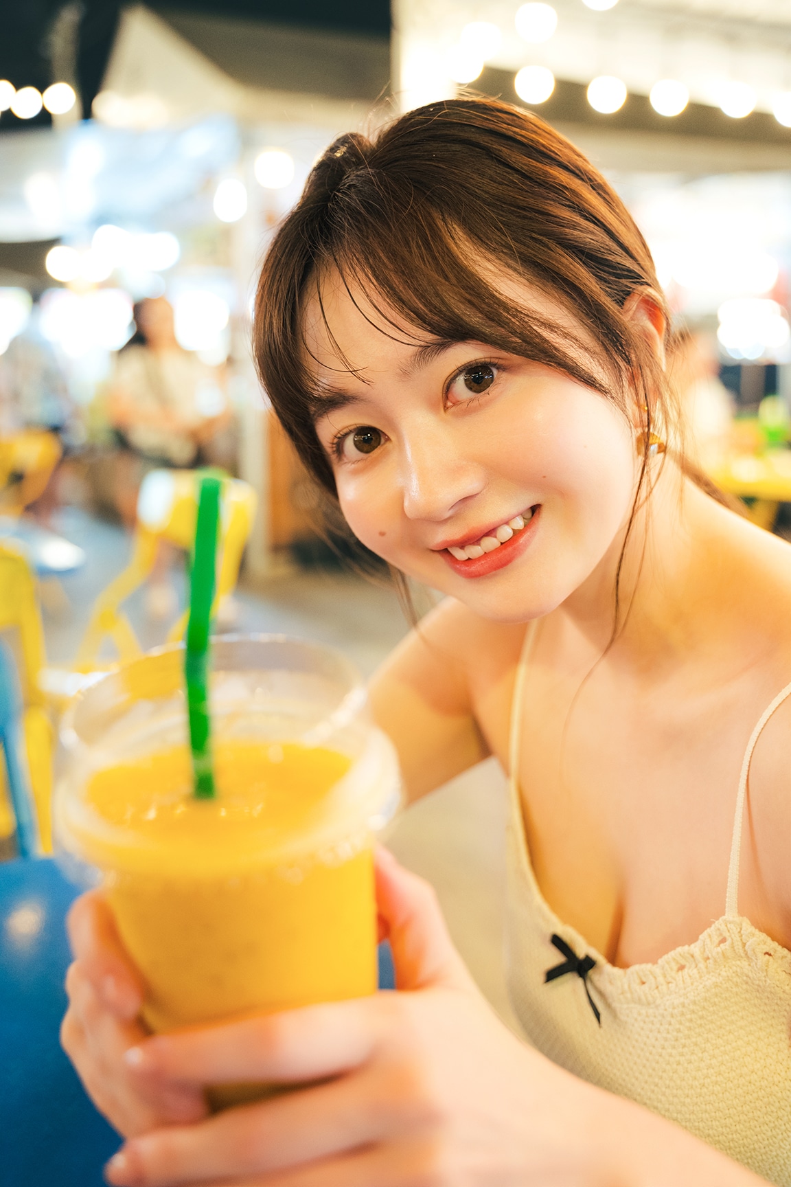 「江籠裕奈 3rd 写真集 I DO Love」より。（撮影：カノウリョウマ） ©︎光文社