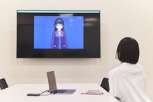 左から、月ノ美兎さん、のっちさん。