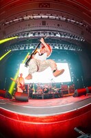 KO-SHIN（G, Cho）（Photo by Yukihide "JON..."Takimoto
）