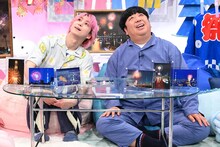 佐久間大介（Snow Man）と日村勇紀（バナナマン）。©︎日本テレビ